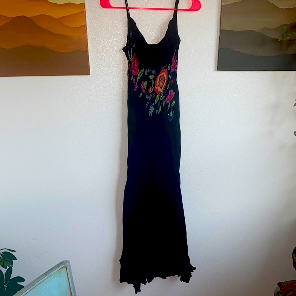 slinky black cocktail dress pink as. Red flower beading from the 1990s size 4.
